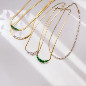 Women Retro Titanium Steel Necklace Gold Plated Zircon Inlaid Herringbone Snake Chain Elegant Layered Jewelry Accessory