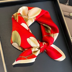 Foulard Carré En Satin De Mûrier À Imprimé Magnolia Élégant Carré De Satin Pour Femmes Accessoires De Mode