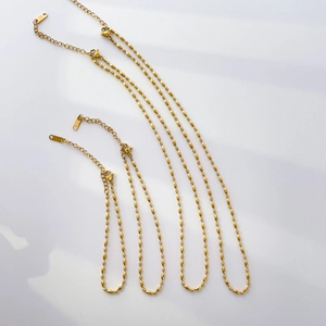 18k gold plated stainless steel jewelry set with oval bead chains and lobster clasp