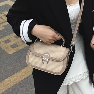 Retro patchwork woven crossbody bag in beige leather with silver metallic twist lock