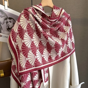Fashionable red and white geometric scallop pattern cashmere shawl scarf with fringe