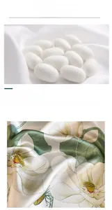 Détail d'un foulard en soie avec imprimé lotus et des cocons naturels très doux