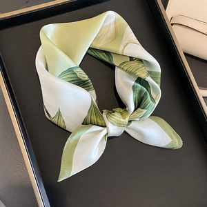Carré En Satin De Mûrier Imprimé Fleuri Élégant Foulard De Mode Pour Femmes Satin Lisse