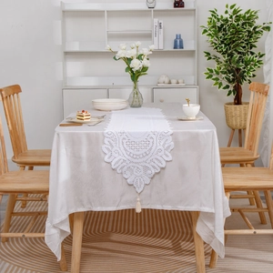 White Lace Table Runner Polyester Hollow Crochet Rectangular Tassel Design European Style Dining Decor Elegant Nordic