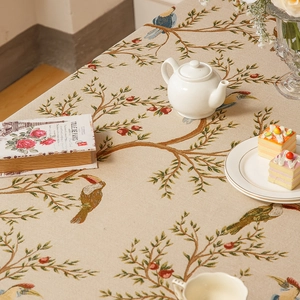 Elegant American style jacquard tablecloth with birds and branches for home dining