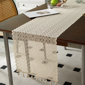 Bohemian Crochet Lace Table Runner Polyester Hollow Rhombus Butterfly Pattern with Tassels for Dining Table Wedding Home Party Decor