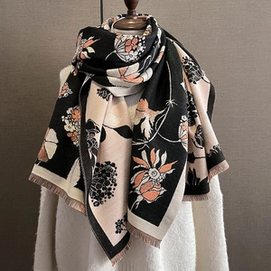 Écharpe d'hiver épaisse à motif floral et glands en noir beige et orange