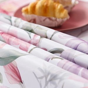 Nappe à fleurs style peinture à l'huile française, imperméable avec motifs floraux élégants