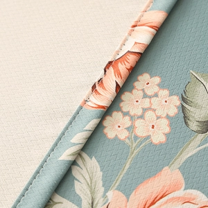 Waterproof linen tablecloth with floral pattern and reinforced edge stitching
