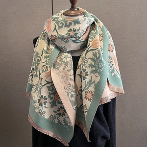 Retro floral jacquard thick scarf for women with bohemian fringe and soft cashmere feel