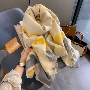 Winter scarf with ginkgo leaf print in beige and yellow, thick windproof pashmina shawl