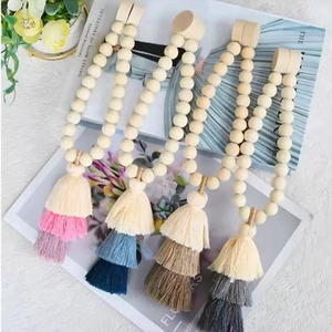 Boho Vorhang Raffhalter aus Holzperlen mit dreilagigen Baumwollquasten in vier Farben