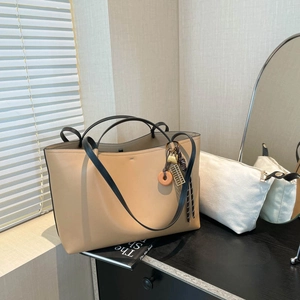 Women PU Leather Large Capacity Tote Bag Minimalist Commuter Shoulder Handbag With Decorative Pendant And Inner Pouch