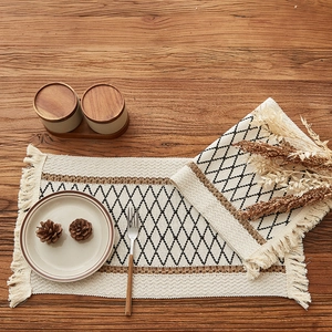 Runner Da Tavola Intrecciato In Cotone Lino Boho Con Nappe Motivo Geometrico A Rombi Tovaglietta Per Tavolino Mobile TV Arredamento Casa
