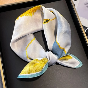 Foulard Carré Élégant En Satin Pour Femmes 100% Satin De Mûrier Imprimé Floral Accessoire De Mode Satiné