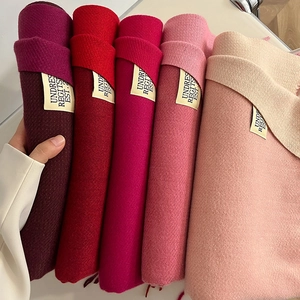 Double-sided faux cashmere scarves in five warm shades with elegant twill knit texture
