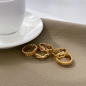 Anello Cuore Maglia Catena Cava Acciaio Titanio Placcato Oro 18K Motivo Geometrico Gioielli Moda Per Donne