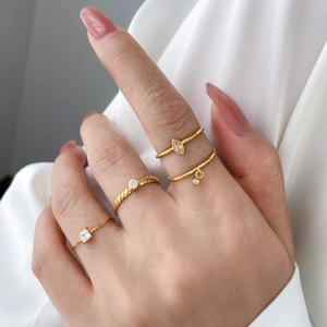 Titanium Steel Gold Plated Rings For Women Clear Zircon Twist Design Square Round Stone Pendant Fashion Jewelry Accessory
