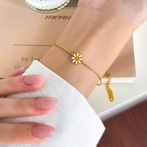 Daisy charm layered titanium steel chain bracelet with gold plating and adjustable clasp