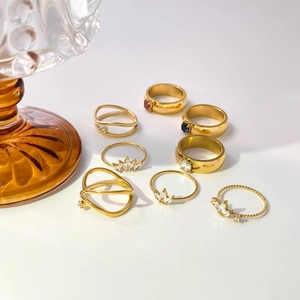 Bague Élégante En Zirconium Marquise Acier Titane Plaqué Or 18K Anneau Géométrique Bijou Mode Cadeau Pour Femme