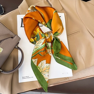Sunflower Print Square Scarf Fashion Faux Satin Satin Neck Head Wrap For Women Elegant Floral Lightweight Hair Kerchief