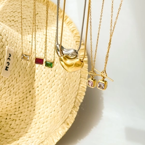 Collier Pendentif Cœur Carré En Zirconium Acier Titane Chaîne Serpent O Fermoir À Bascule Bijoux Femmes