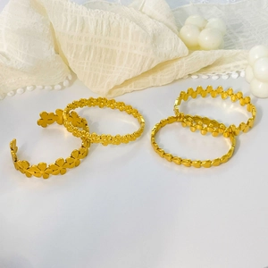 18K gold-plated stainless steel open bracelets with floral and heart patterns