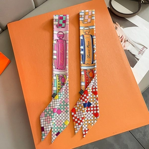 Retro print silk twilly scarf set with geometric plaid and buckle patterns for women