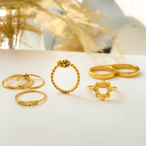18K gold plated sunflower and MAMA letter knot rings in minimalist bohemian style
