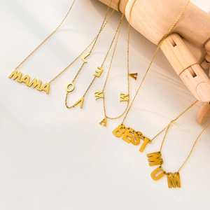 Collier Pendentif Lettre MAMA MUM LOVE BEST Plaqué Or 18K Acier Inoxydable Bijoux Minimalistes Cadeau Pour Maman
