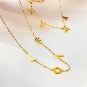 Colliers en acier inoxydable plaqué or 18K avec pendentifs lettres MAMA et LOVE pour femme