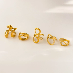 Geometric Curved Wave Ring 18K Gold Plated Titanium Steel Organic Line Liquid Metal Style Minimalist Jewelry For Women