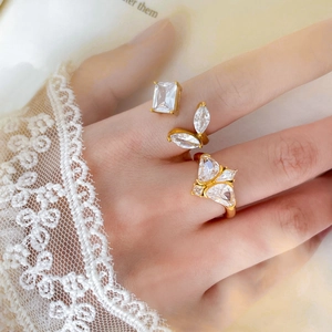 Elegant 18K gold plated ring set with large butterfly and geometric cubic zirconia