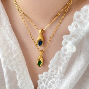 18K gold plated snake chain with hand-held zircon pendant and French retro aesthetic
