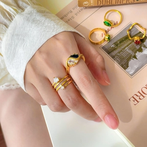 Bagues Femme Acier Titane Plaqué Or 18K Avec Zircone Coloré Forme Coeur Ovale Goutte Eau Style Rétro Français Minimaliste