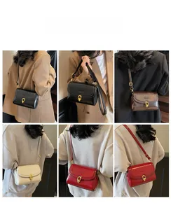Sacs à bandoulière minimalistes en cinq couleurs présentés sur un mannequin femme