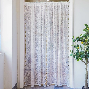 Rideaux de porte en dentelle vintage française blanche avec motifs floraux et bords festonnés