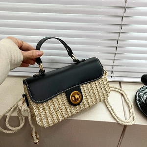 Borsa a Tracolla Patchwork in Paglia Vintage da Donna Con Patta in Pelle PU E Tracolla in Corda Piccola Borsa Quadrata per Vacanze Estive
