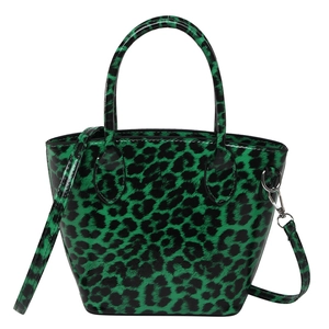 Borsa a mano leopardata verde con finitura lucida e tracolla rimovibile per signora
