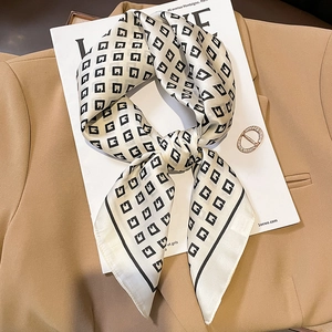 Women Elegant Square Scarf Satin Like Satin Bandana Geometric Monogram Print Fashion Office Head Wrap Neck Scarf