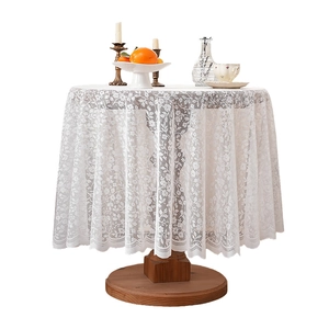 Tovaglia rotonda vintage in pizzo bianco con elegante uncinetto floreale e bordi smerlati