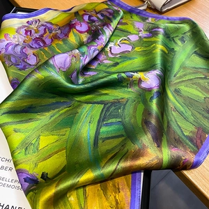 Foulard en soie artistique avec imprimé iris à l'huile sur tissu lisse premium