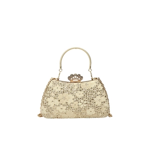 Pochette de soirée champagne dorée avec strass brillants et fleurs en dentelle