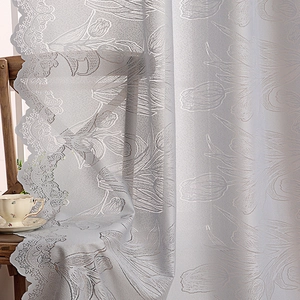 Rideaux en dentelle grise style français avec broderie tulipe et bordure festonnée