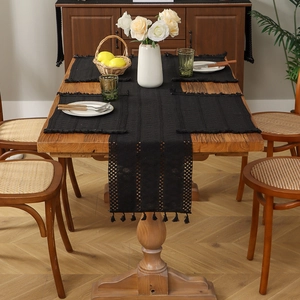 Tischläufer-Set aus Baumwolle und Leinen mit Streifen und Quasten für rustikale Deko
