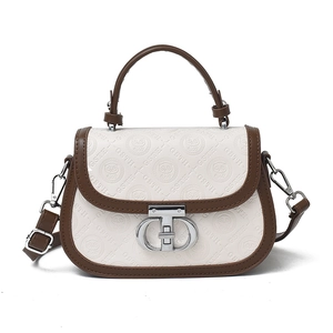 Borsa a sella bianca e marrone goffrata con logo panda e chiusura a girello argento