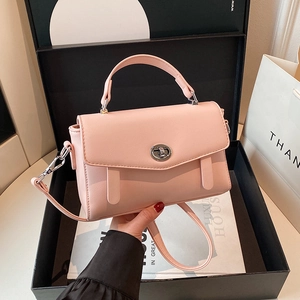 Bolso Bandolera De Cuero PU Con Asa Superior Cierre Giratorio De Metal Simple Elegante Pequeño Cuadrado Para Mujeres