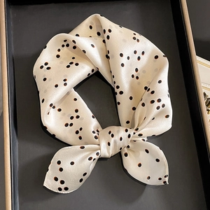 Carré En Satin De Mûrier Élégant Écharpe À Pois Mode Foulard Cheveux Pour Femme