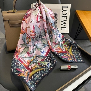 Elegant Mulberry Silk Square Scarf For Women Retro Botanical Floral Print Satin Neck Scarf Soft Lightweight Fashion Hair Wrap Accessory