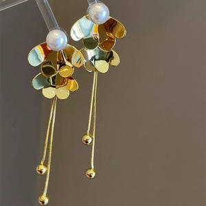 Elegant 18K gold plated flower earrings with cascading pearl tassels for evening wear